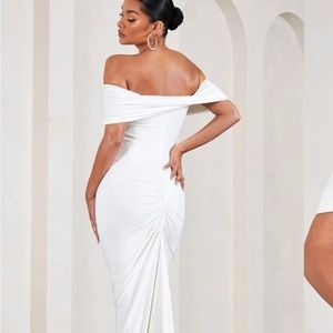 White off the shoulder maternity wedding dress Size 10